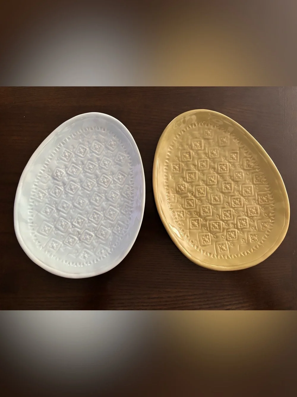 Pottery Barn Easter Egg Plates 8.5” Set Of 2 Pastel Stamped Olive Green Blue